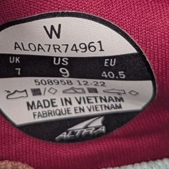 ALTRA Womens Olympus 5 Hike Low GTX Hiking Shoe - Picture 2 of 11